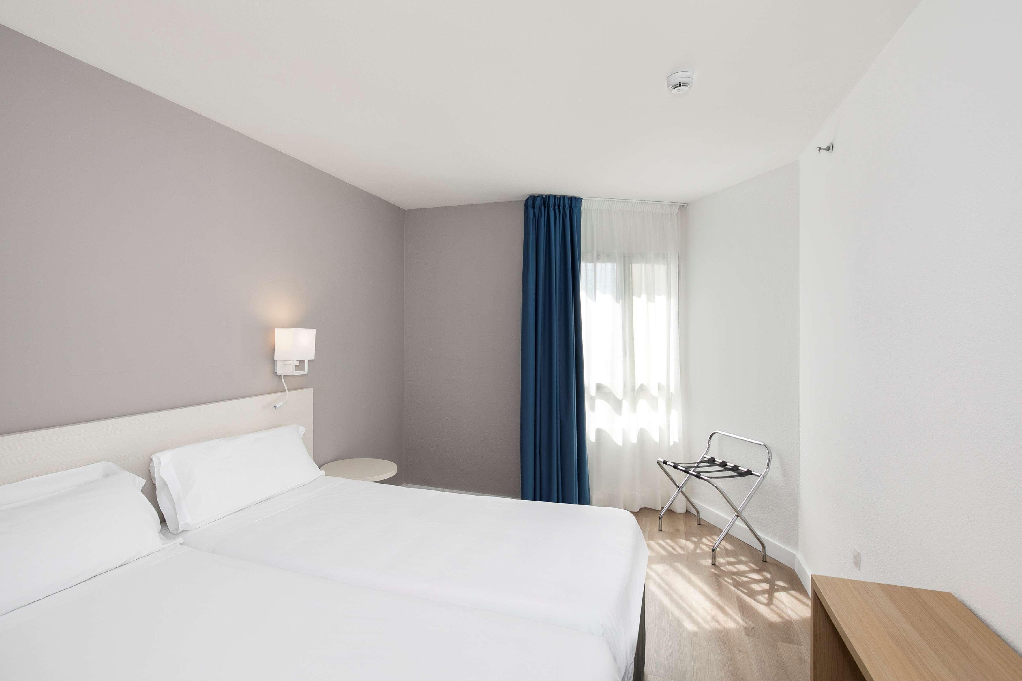 Sol Puerto Marina Aparthotel Torremolinos Ngoại thất bức ảnh