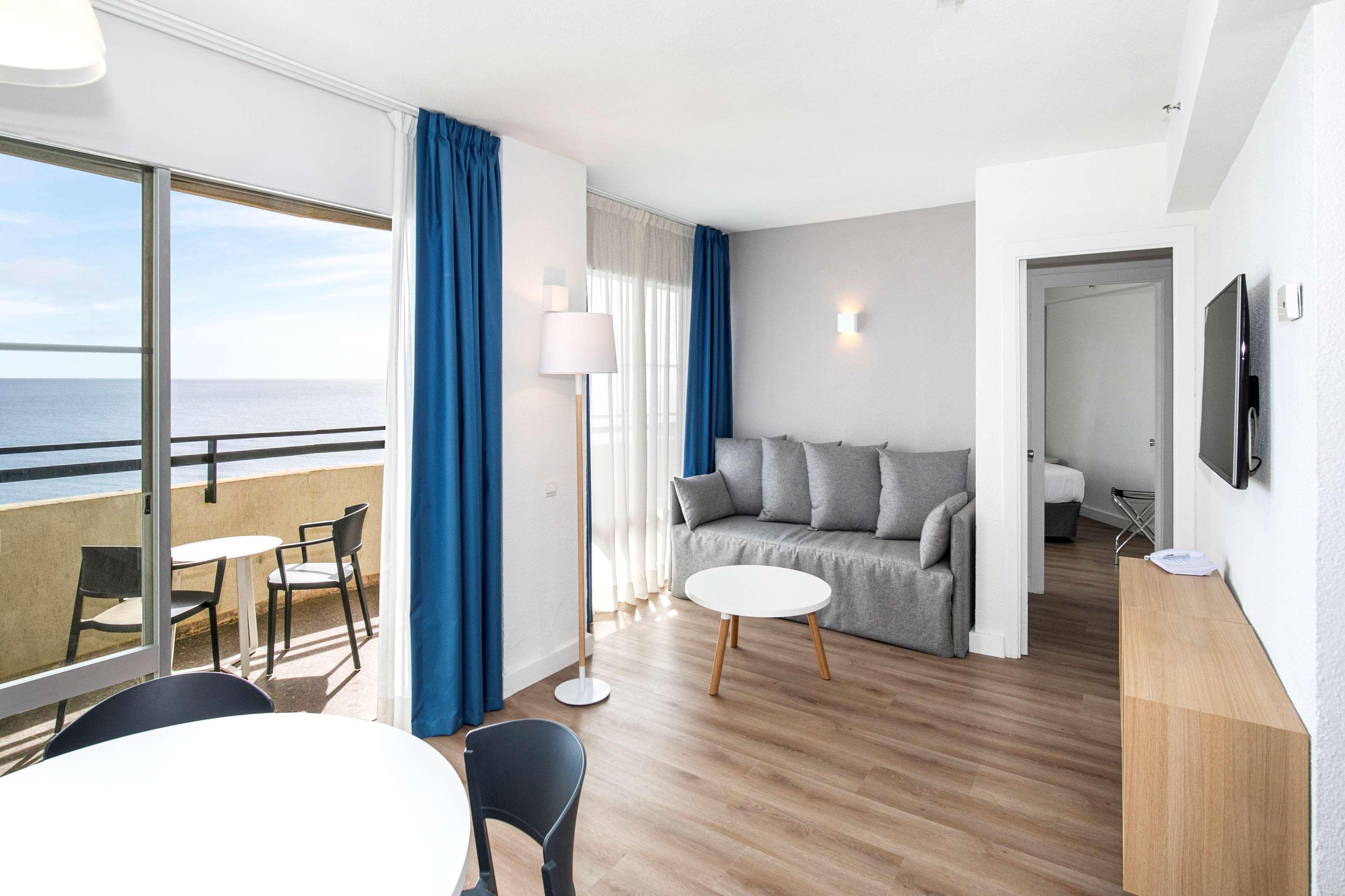 Sol Puerto Marina Aparthotel Torremolinos Ngoại thất bức ảnh