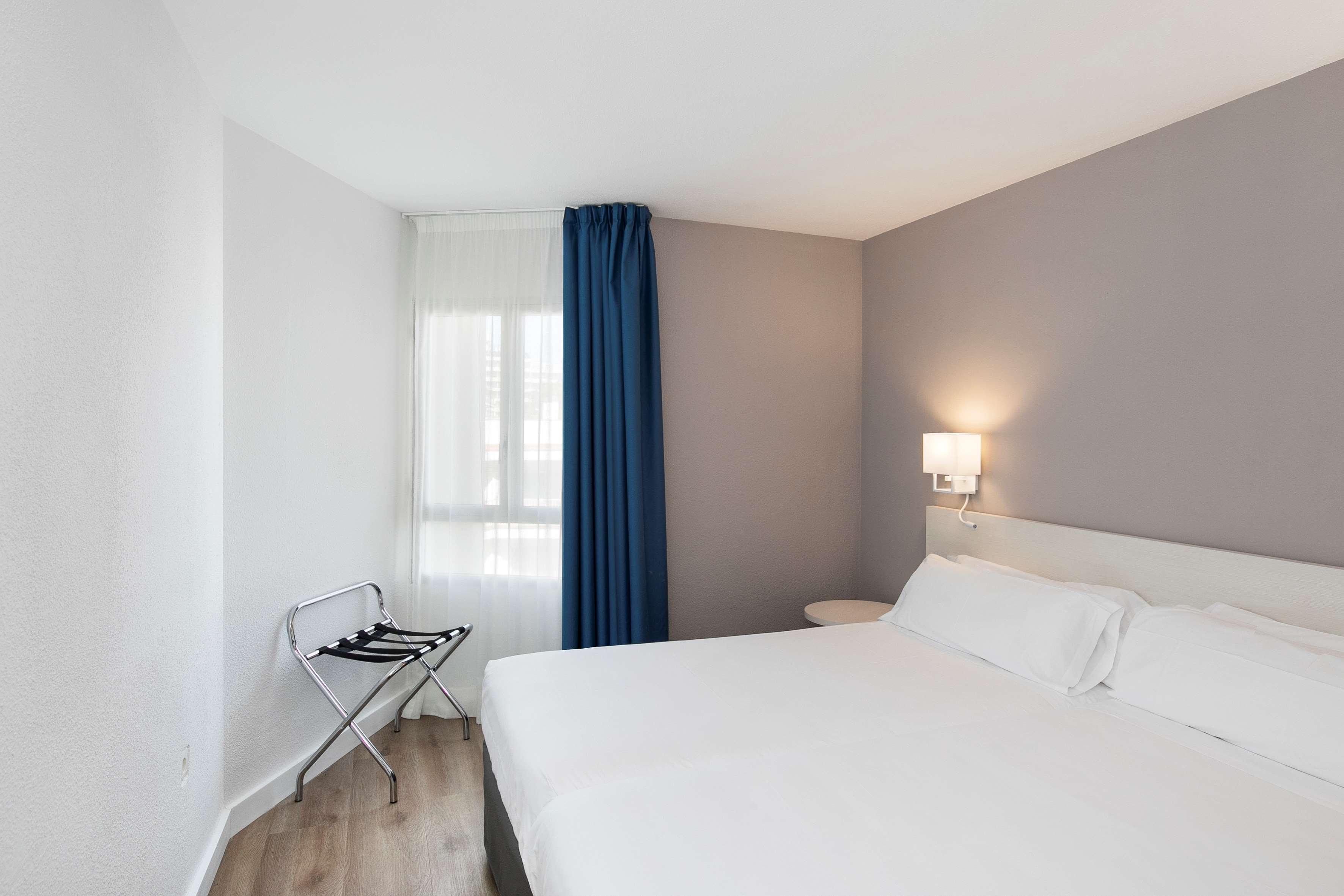 Sol Puerto Marina Aparthotel Torremolinos Ngoại thất bức ảnh