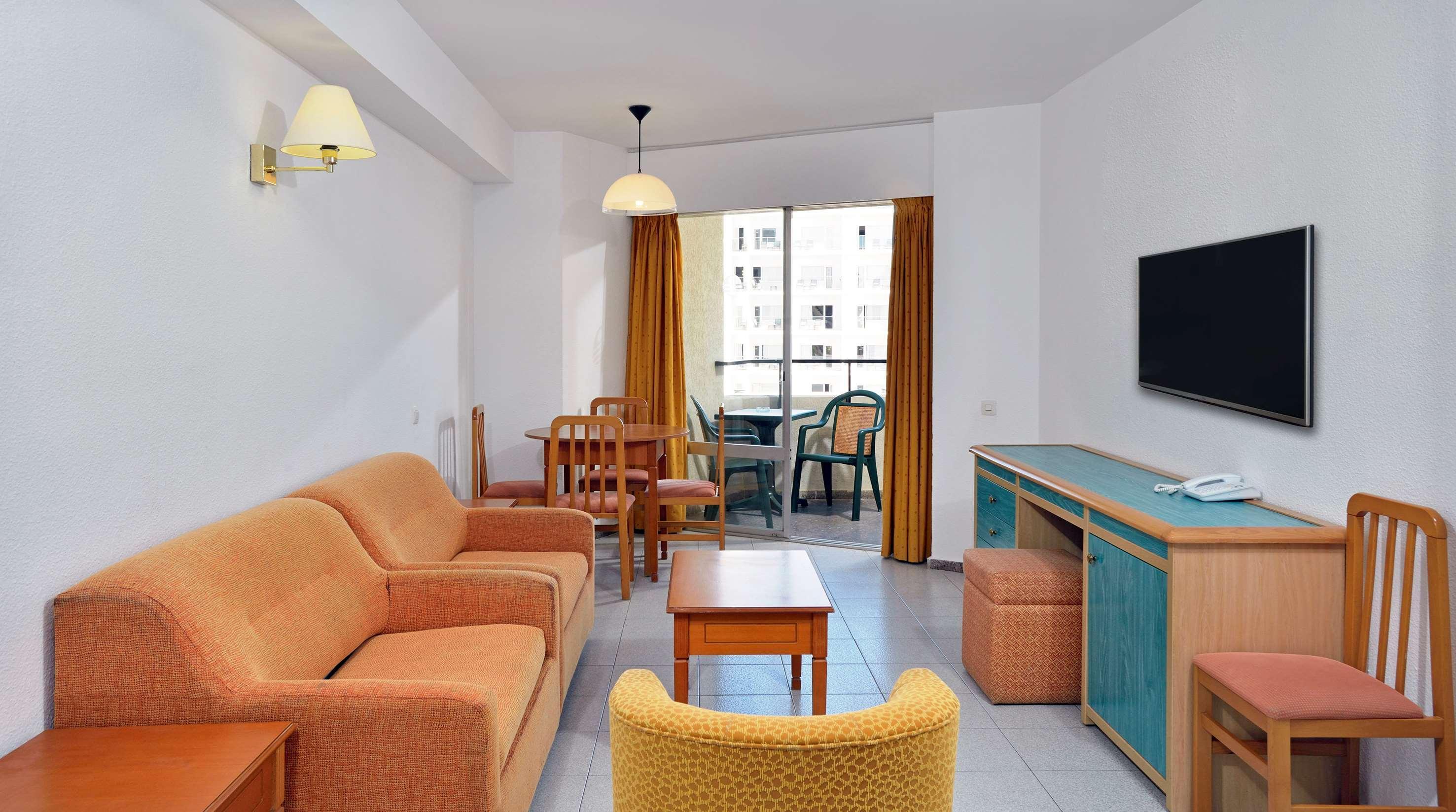 Sol Puerto Marina Aparthotel Torremolinos Ngoại thất bức ảnh